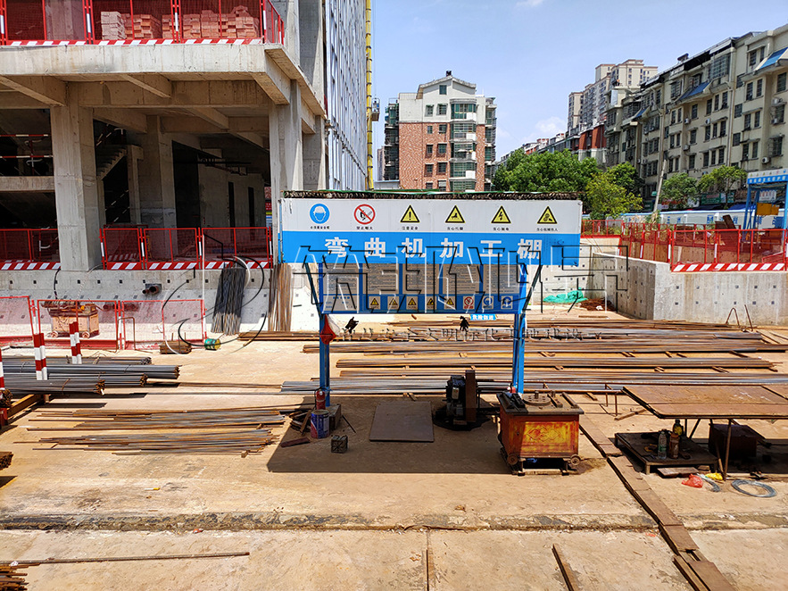 小型機(jī)械加工防護(hù)棚 小型機(jī)械加工防護(hù)棚